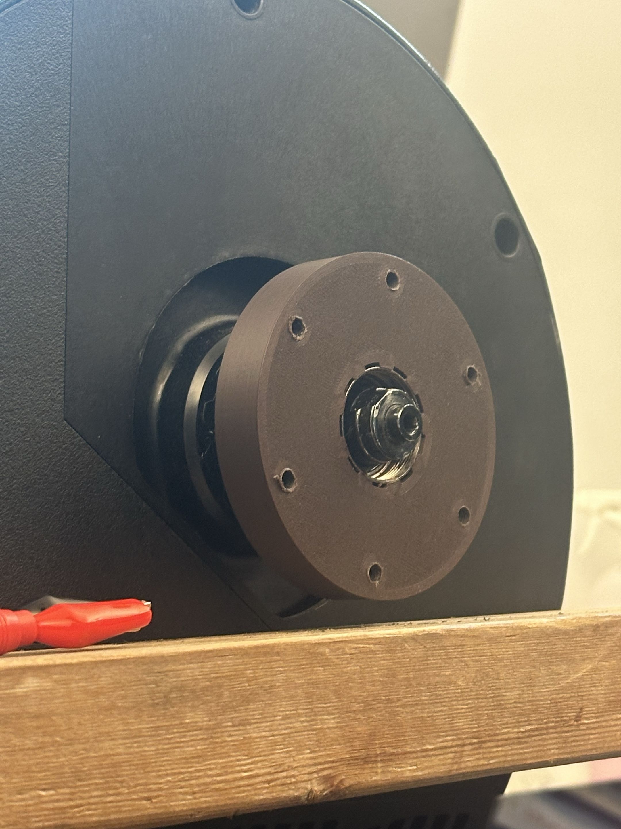 Freehub interface that makes flywheel J unidentifiable
